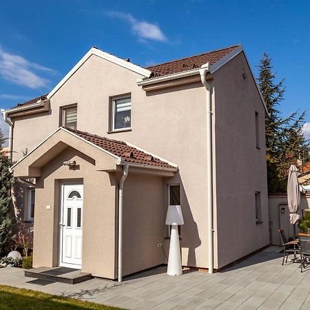 Dc Executive Homes Novi Sad Luaran gambar